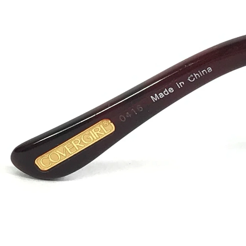 COVERGIRL right lens